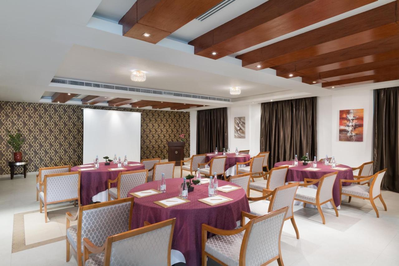 Hotel Al Hail Waves Managed By Centara 3*