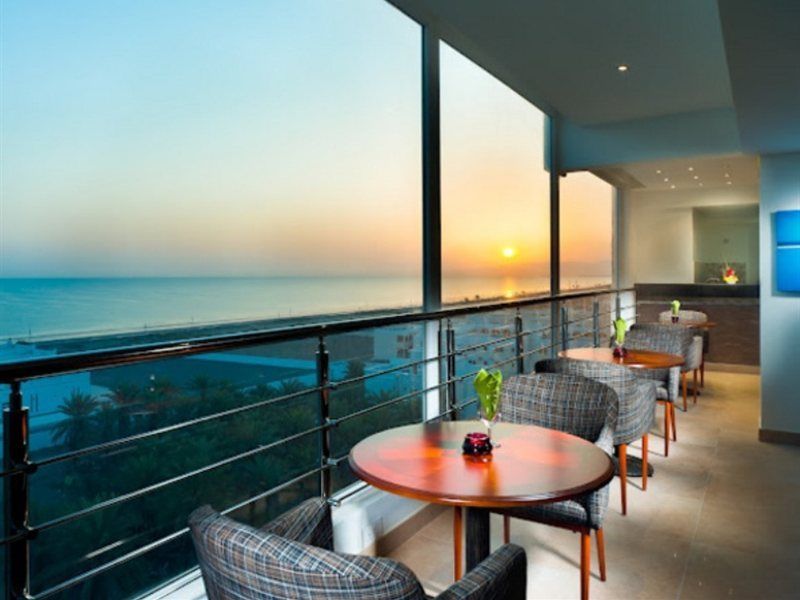 Al Hail Waves Managed By Centara Muscat